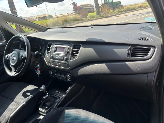 KIA CARENS CONCEPT 1.7 VGT CRDI SPANISH LHD IN SPAIN ONLY 65000 MILES SUPER 2019